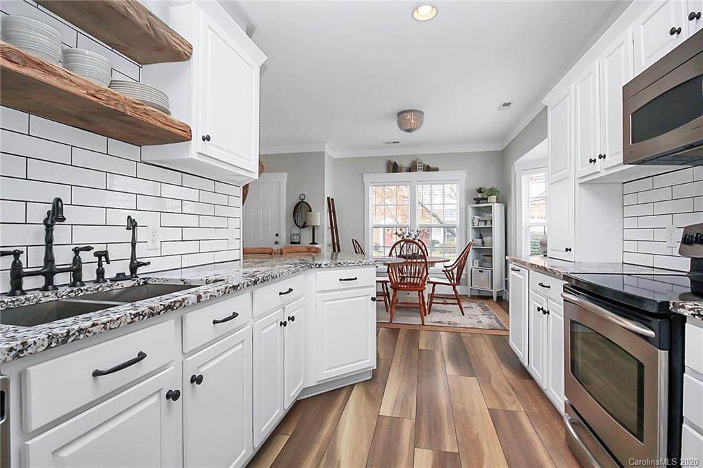 4954 Sunburst Lane - Photo 1