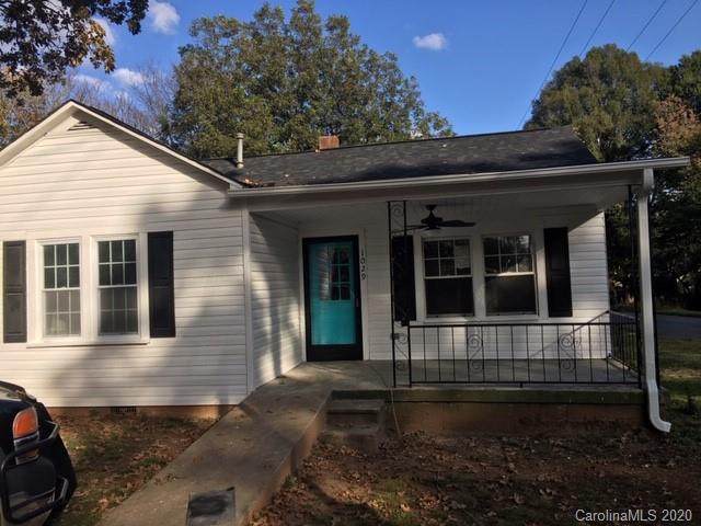 1029 Old Charlotte Road - Photo 1