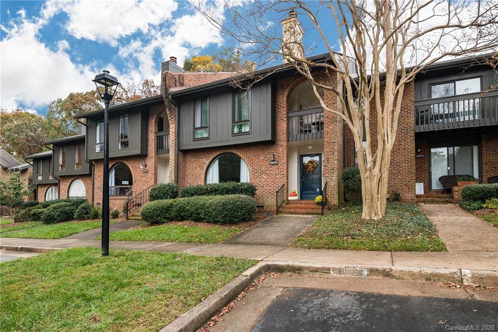 5809 Sharon Road - Photo 1