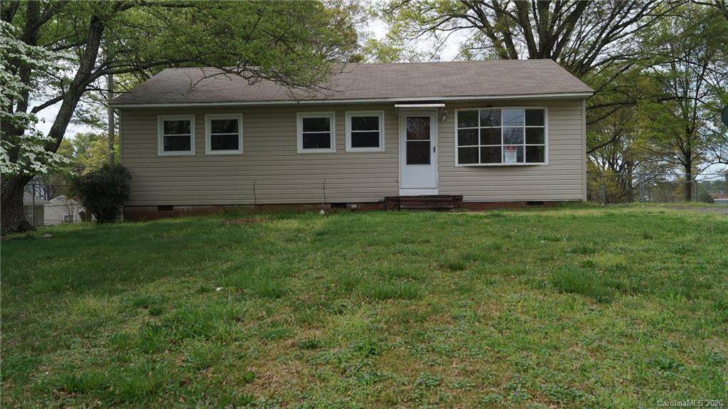 203 Meadow Drive - Photo 1