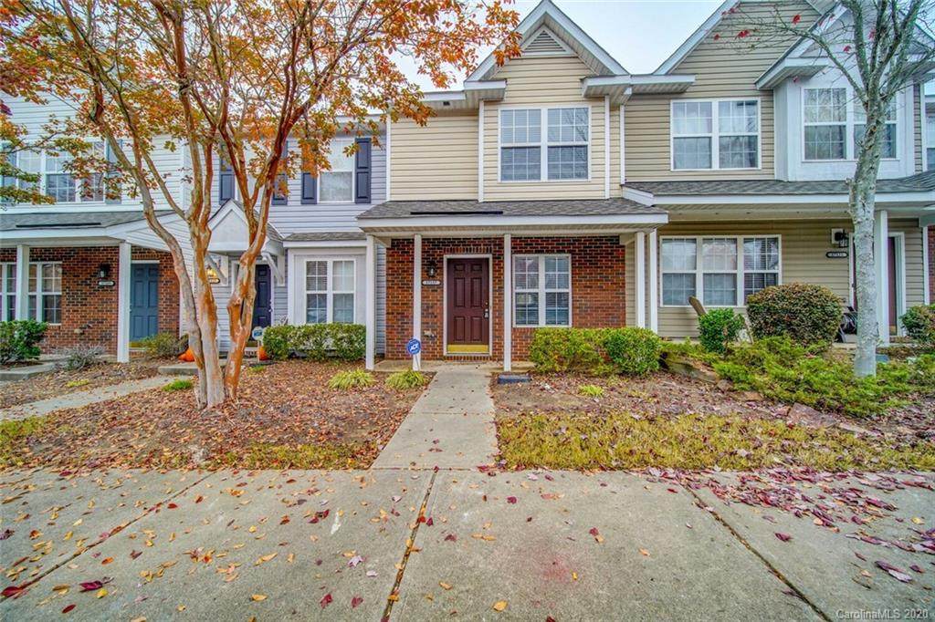 17117 Greenlawn Hills Court - Photo 1
