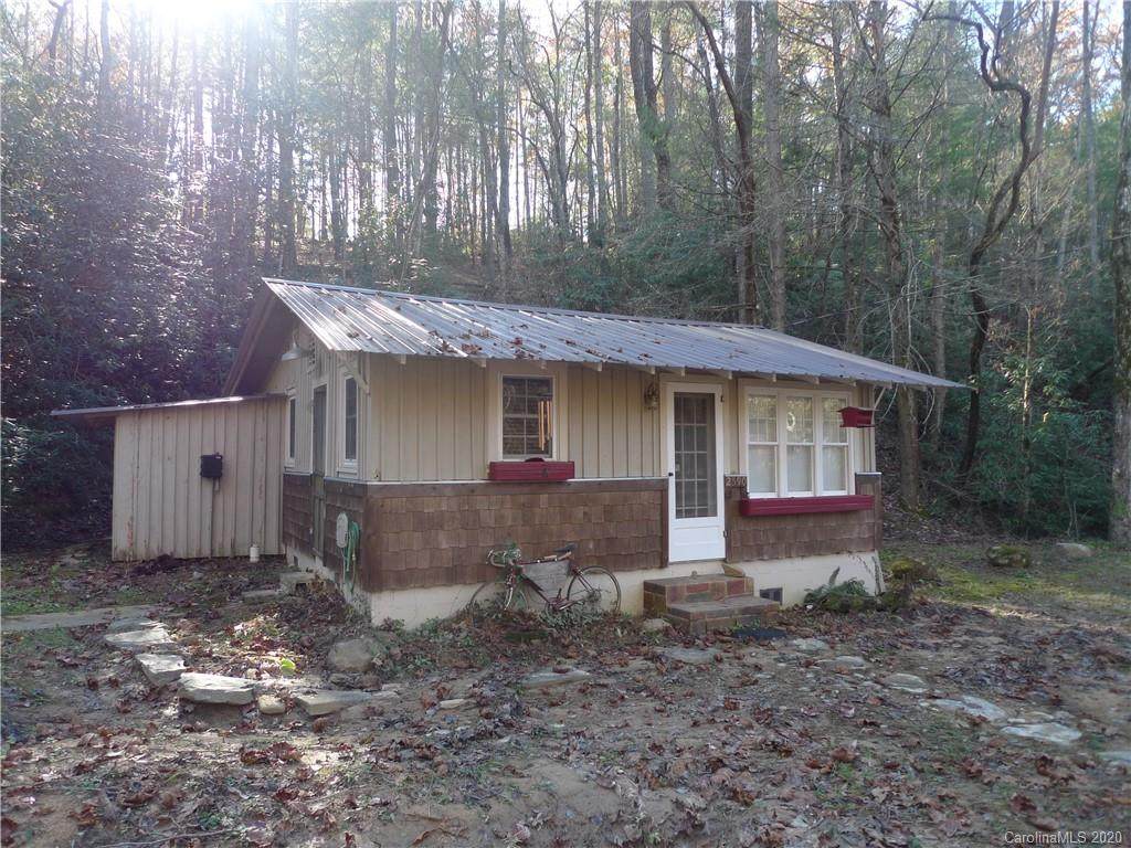 2590 Lakeland Trail - Photo 1