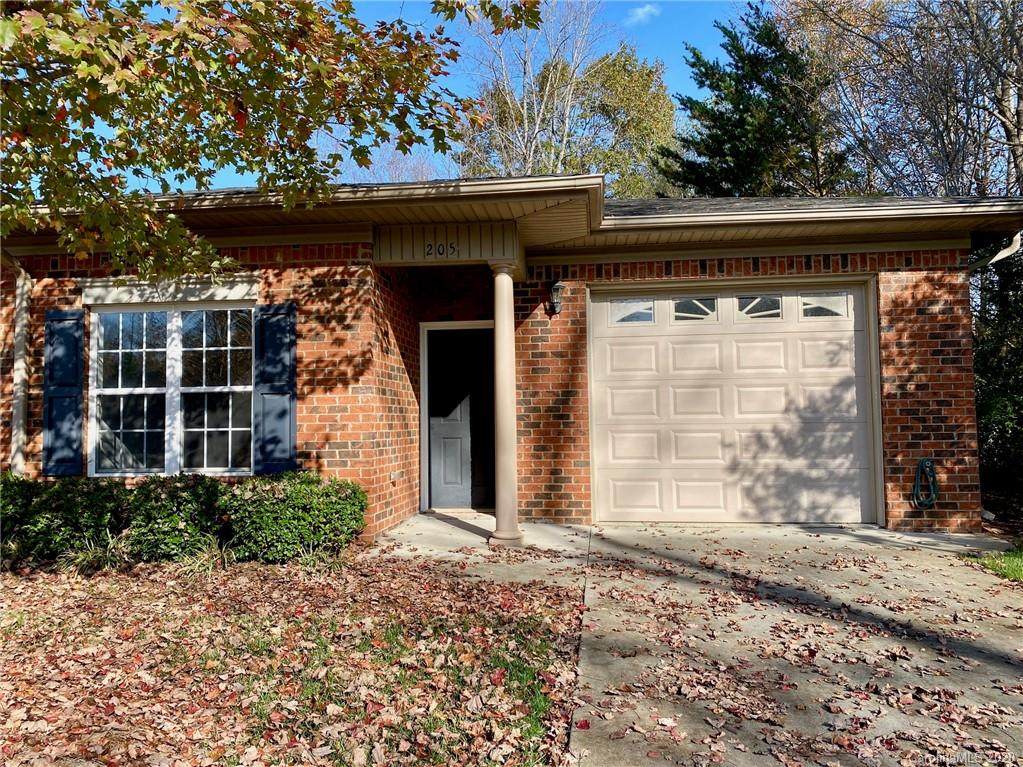 205 Chickadee Drive - Photo 1