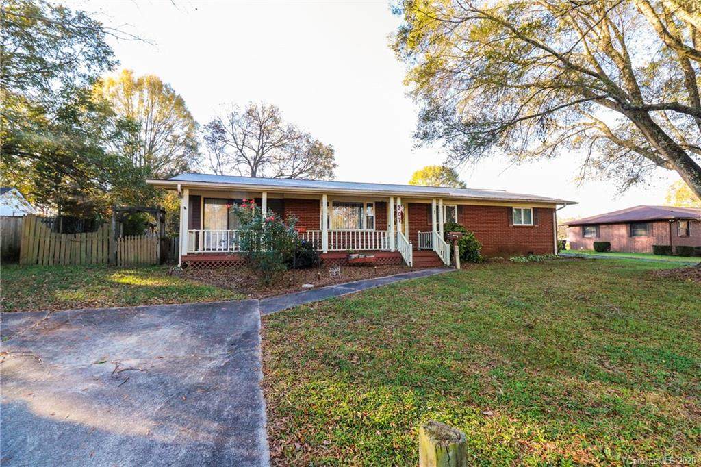 307 6th Street - Photo 1