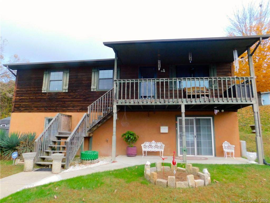 8 George Washington Carver Avenue - Photo 1