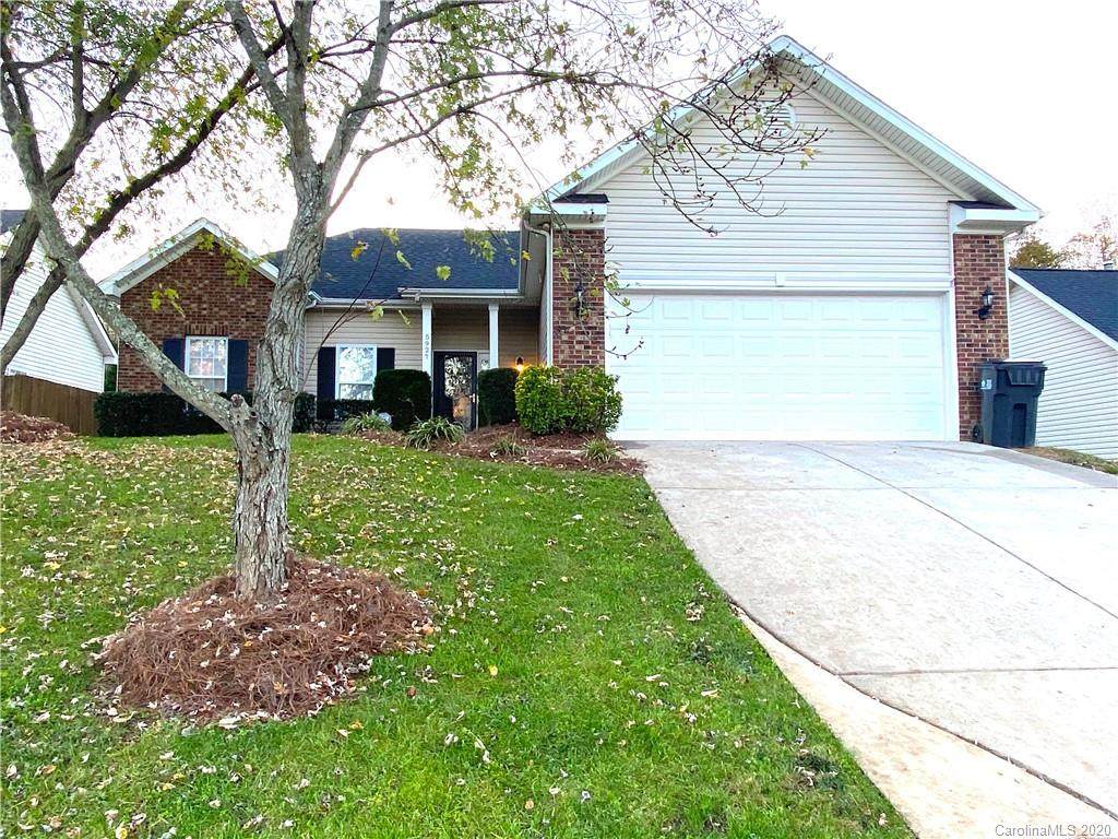 5927 Patricia Ryan Drive - Photo 1