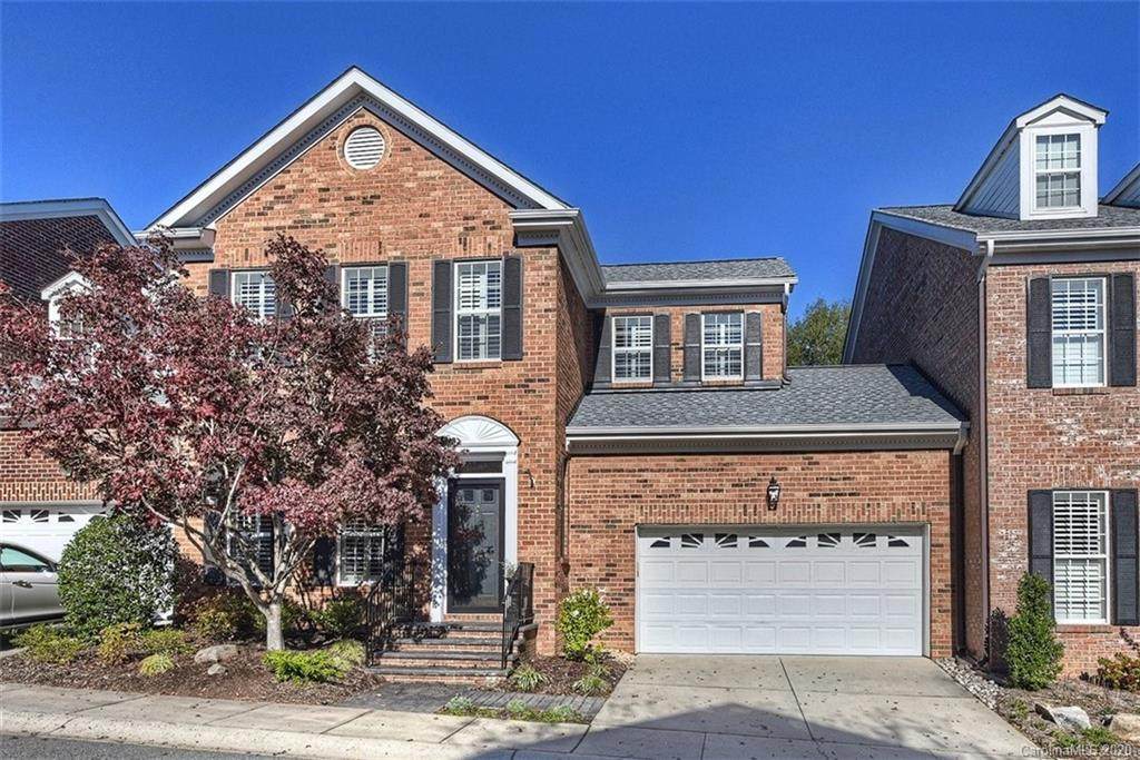 9405 Bonnie Briar Circle - Photo 1