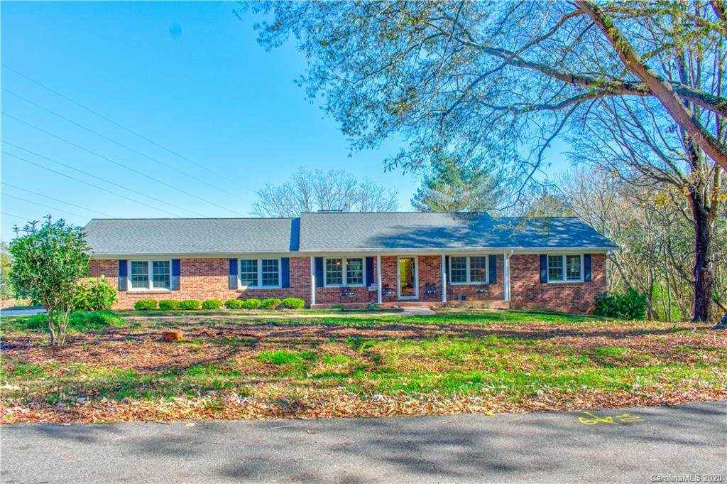 3039 Longwood Drive - Photo 1