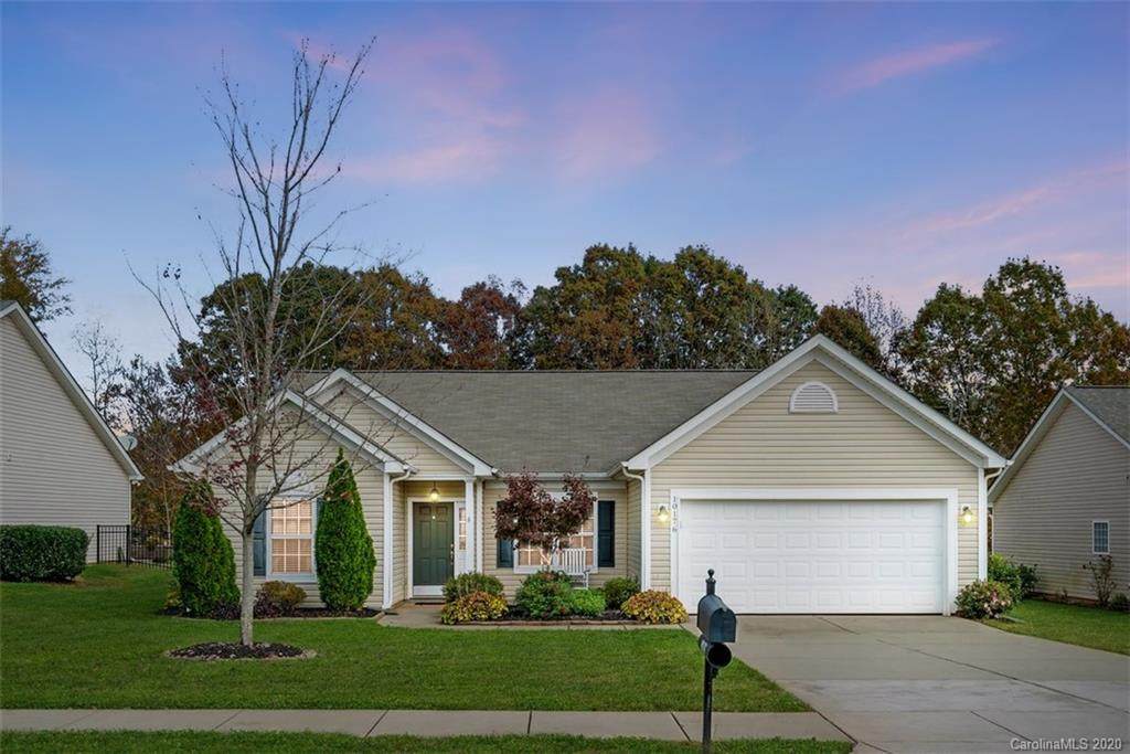 10176 Highland Creek Circle - Photo 1