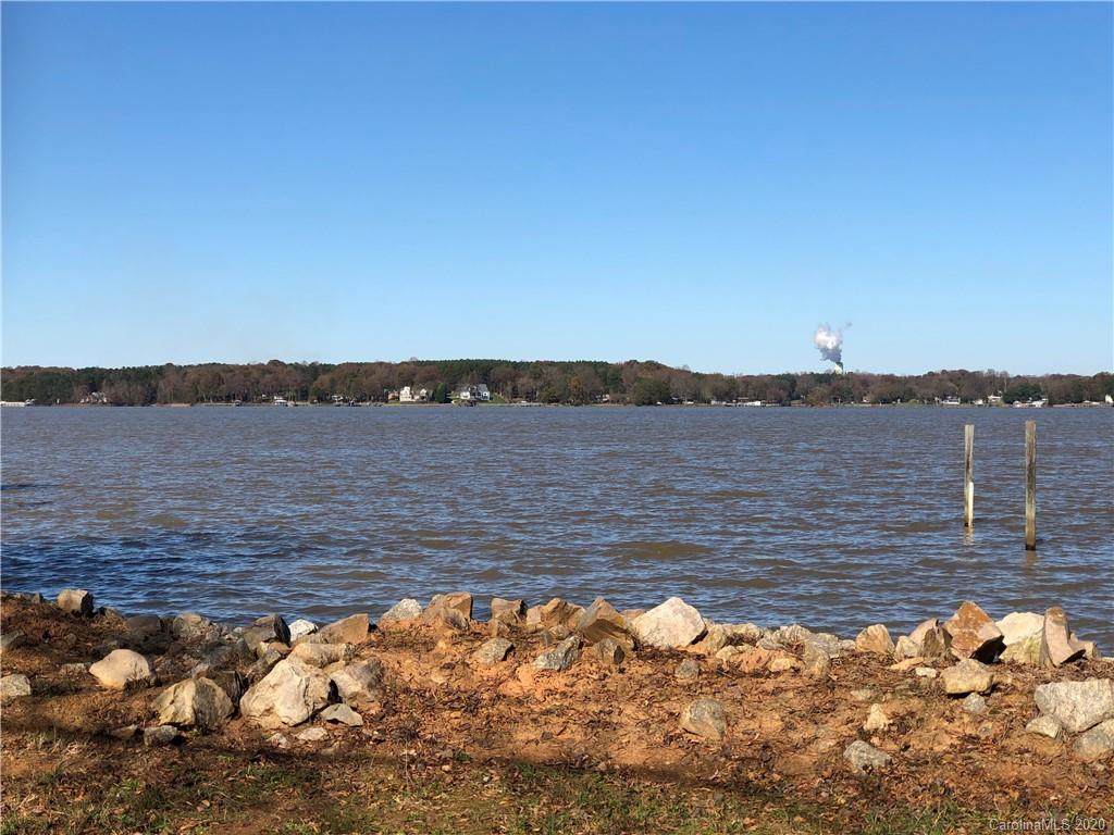 8250 Peninsula Lane - Photo 1