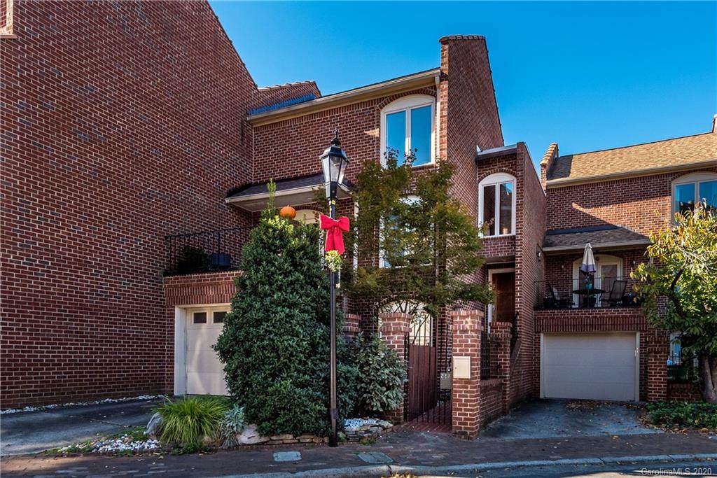 311 Settlers Lane - Photo 1