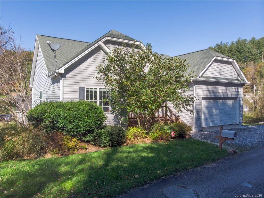 77 Stratford Place - Photo 1