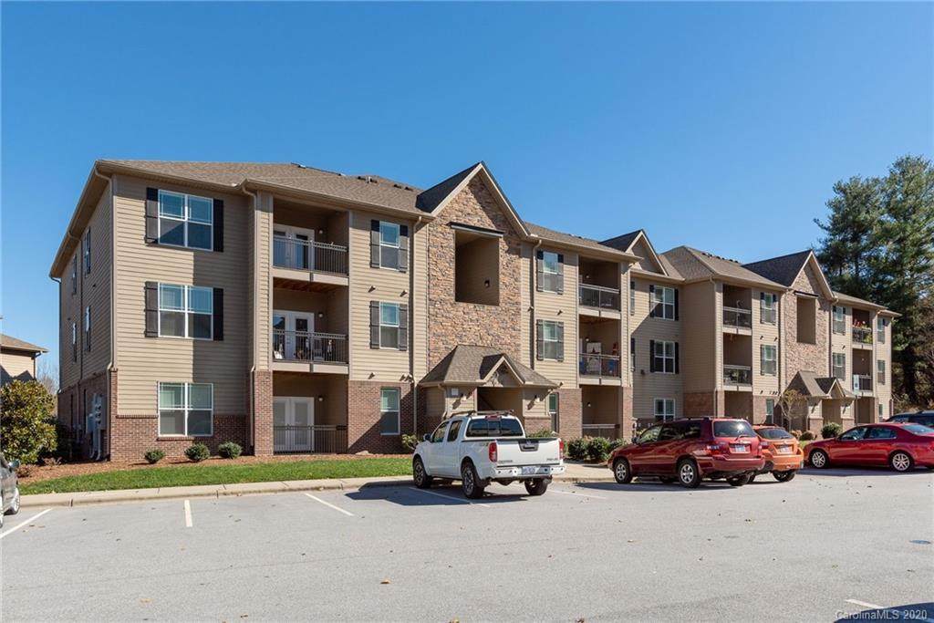 142 Brickton Village Circle - Photo 1