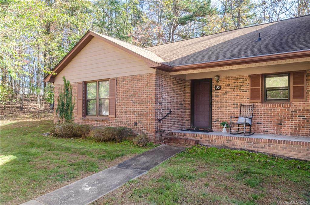 122 Jason Court - Photo 1