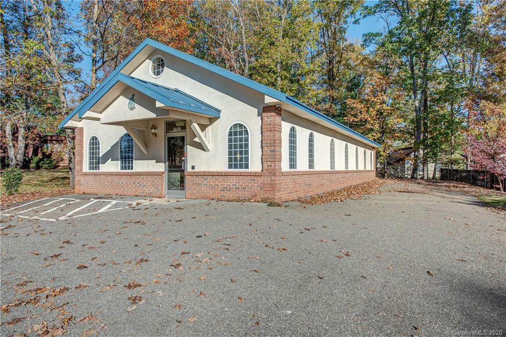 3609 Robinwood Road - Photo 1
