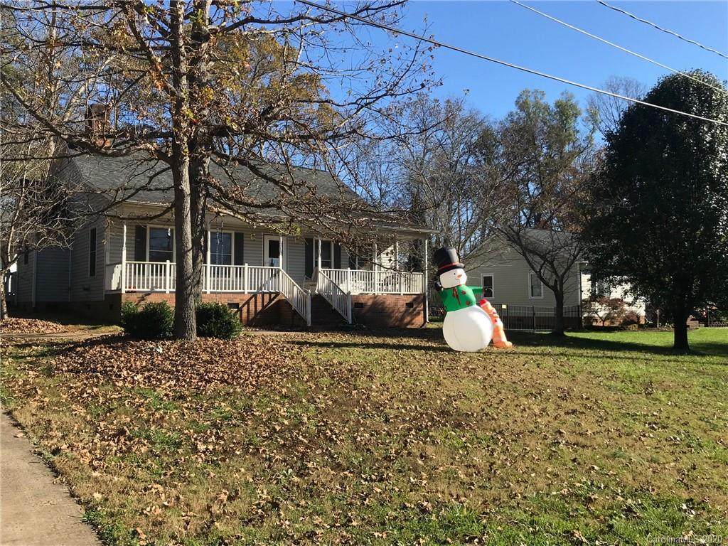 467 Holly Circle - Photo 1