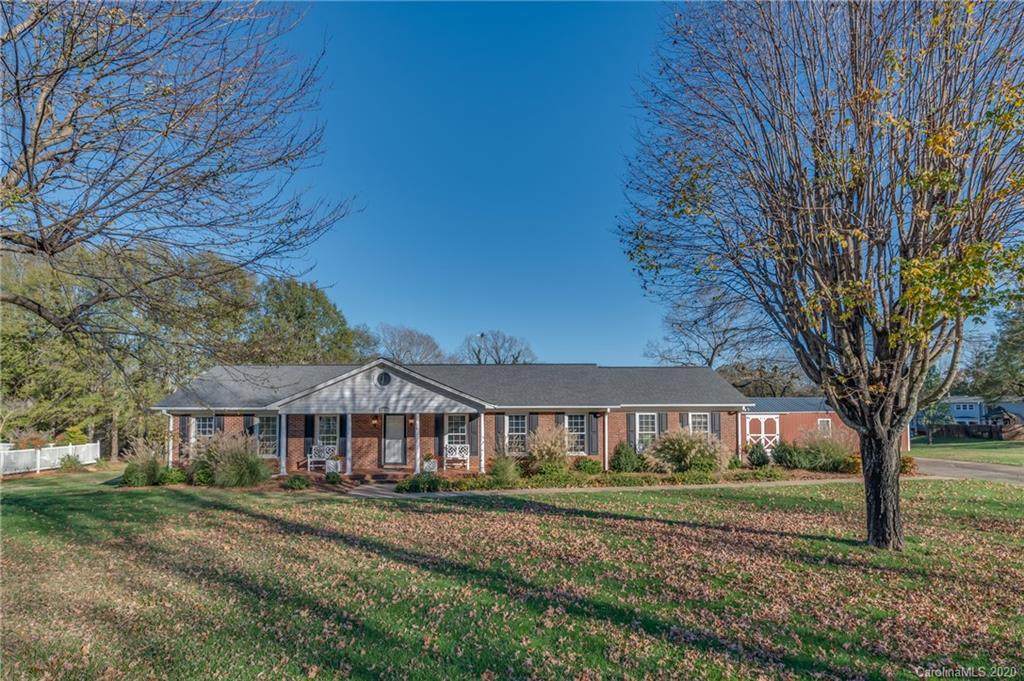 156 Mccall Drive - Photo 1