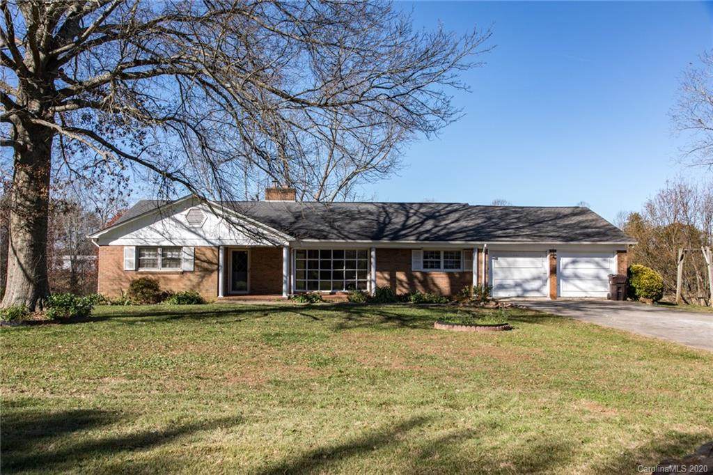 2176 Tomlinson Loop - Photo 1
