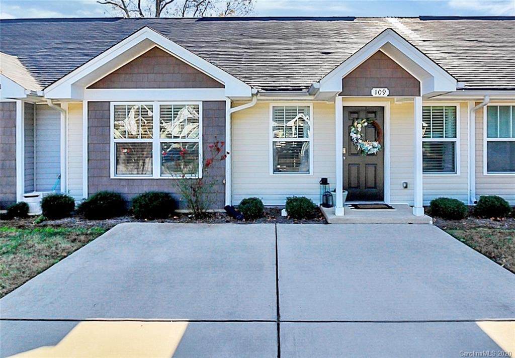 109 Lassiter Court - Photo 1