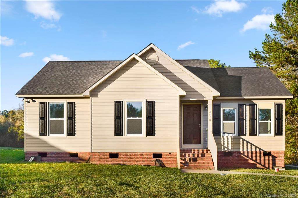 2440 Oxford Circle - Photo 1