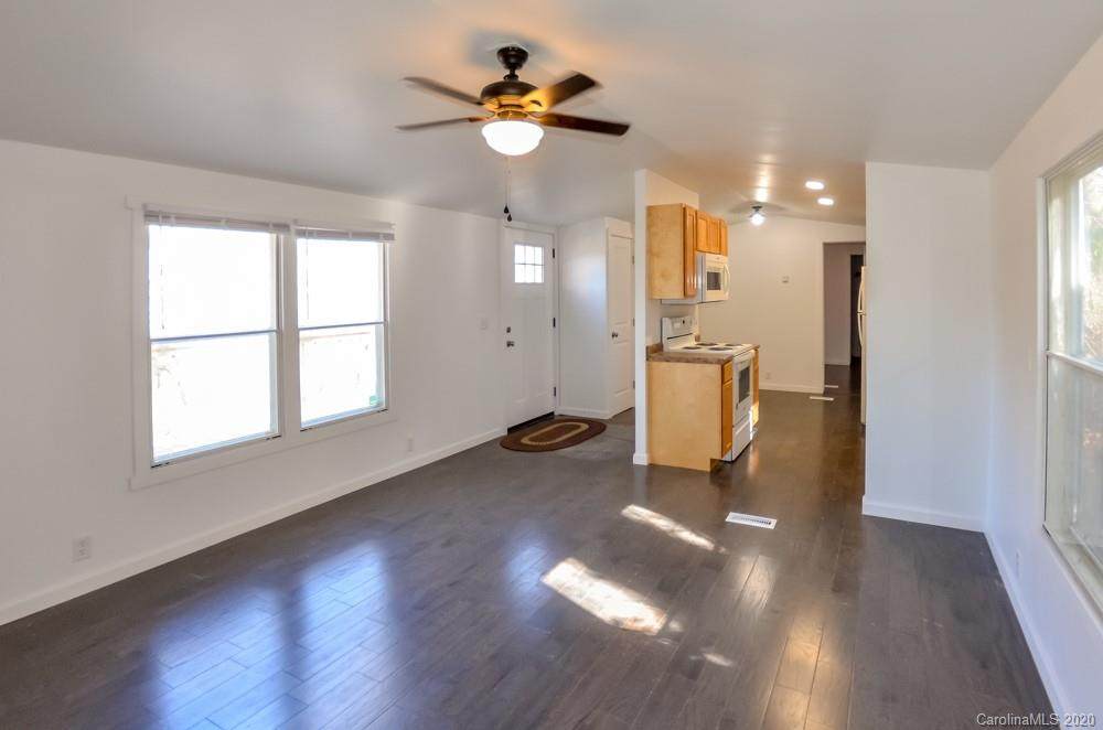 350 Doe Ridge Road - Photo 1