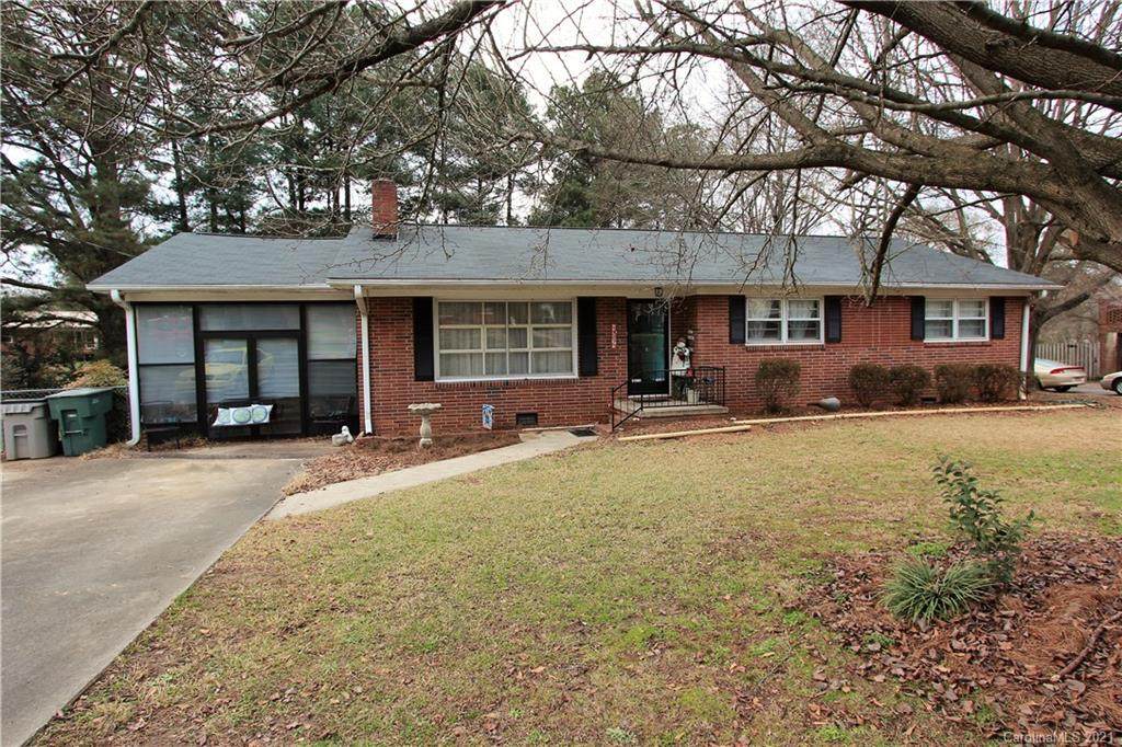 2421 Hoffman Street - Photo 1