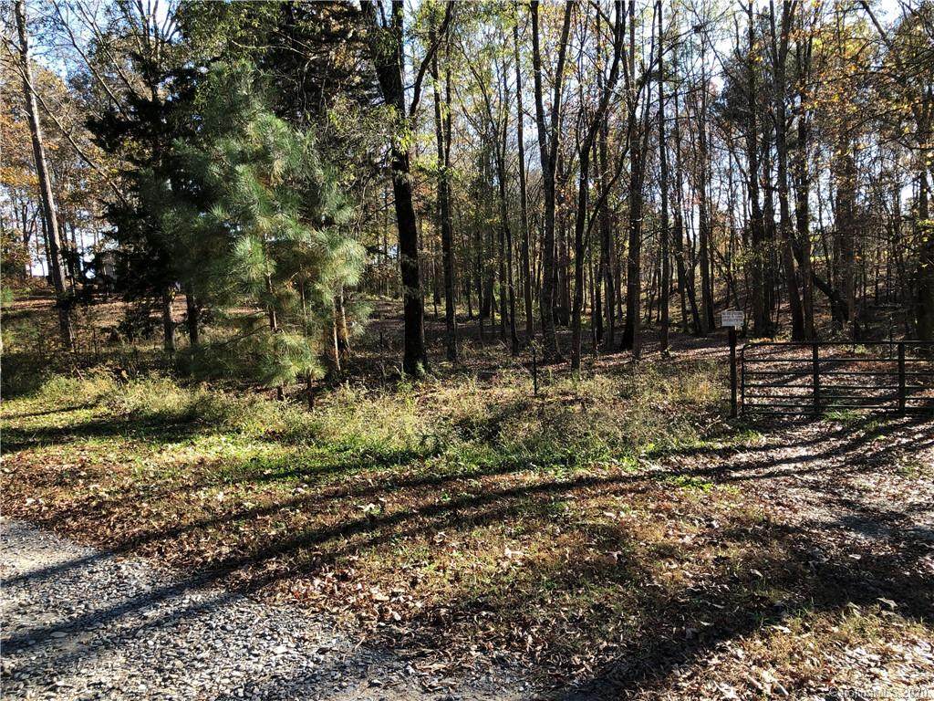 5013 Whispering Hollow Lane - Photo 1