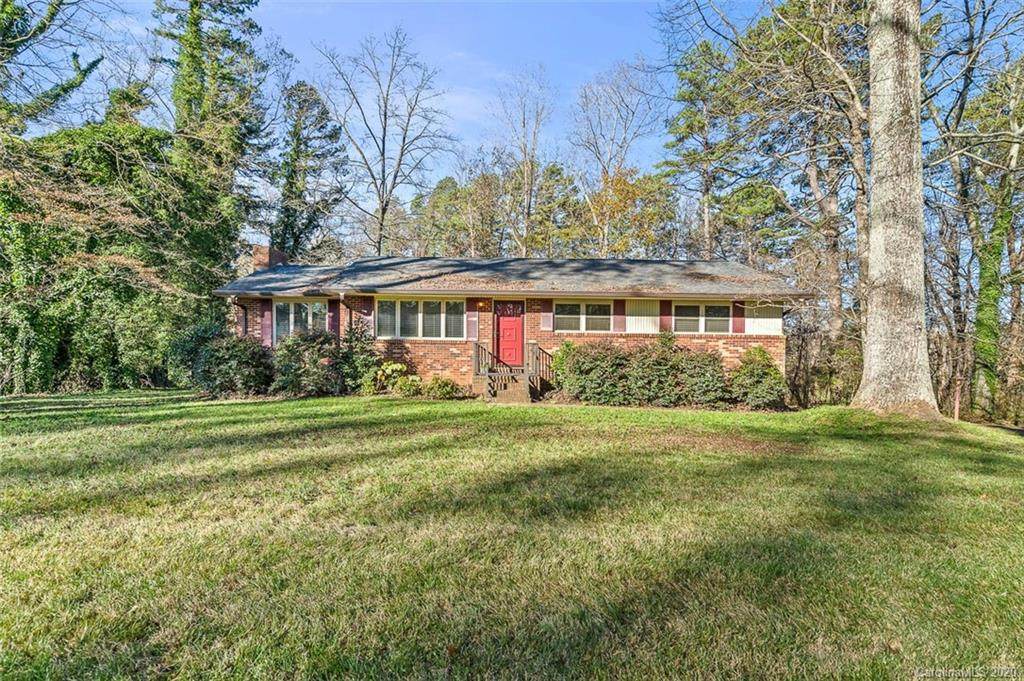 815 Pine Hill Drive - Photo 1