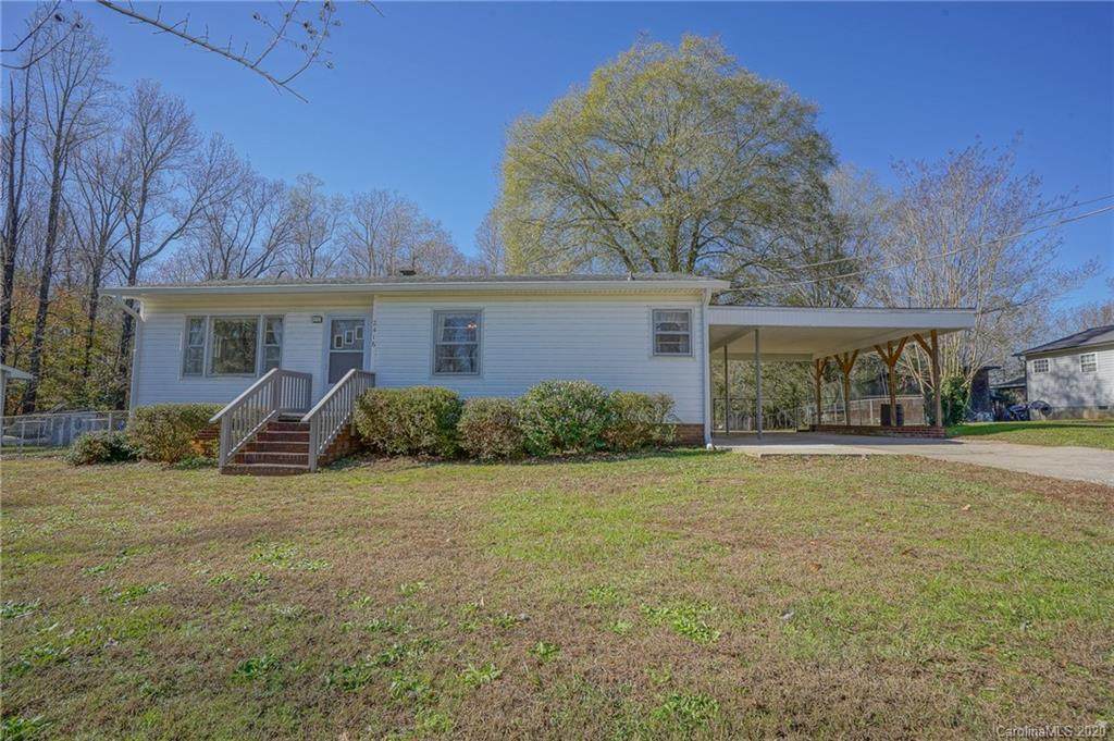 2416 Earley Circle - Photo 1