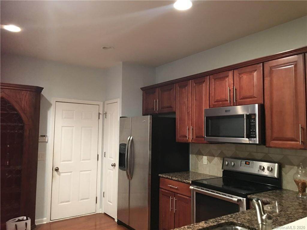 10310 Blakeney Preserve Drive - Photo 1