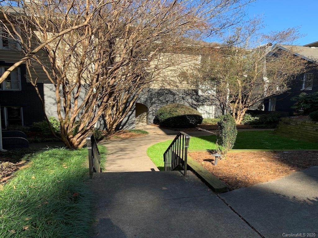 603 Queens Road - Photo 1