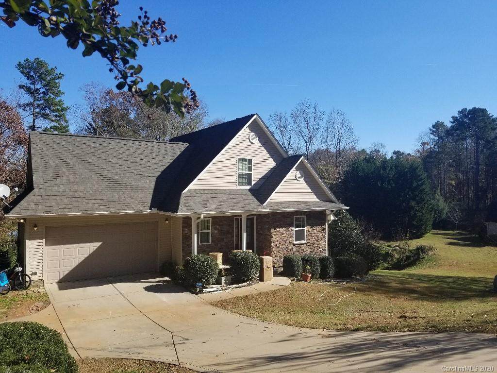 2845 Lakefront Drive - Photo 1