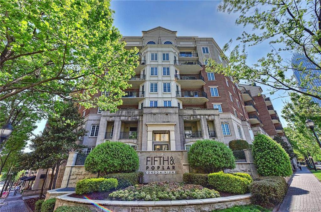 300 5th Street - Photo 1