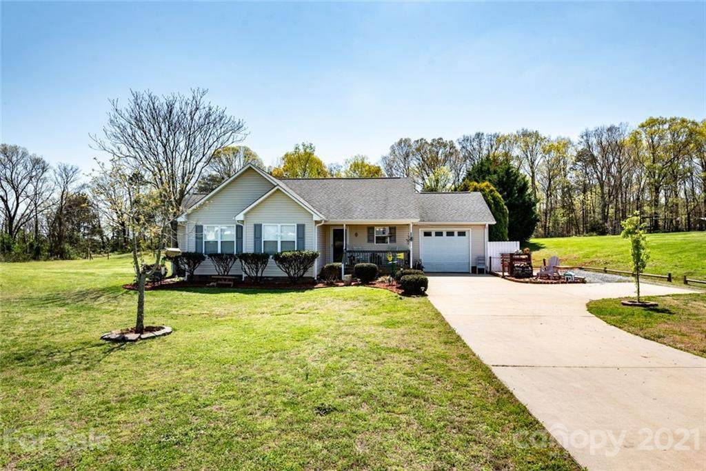 5071 Tonys Way - Photo 1