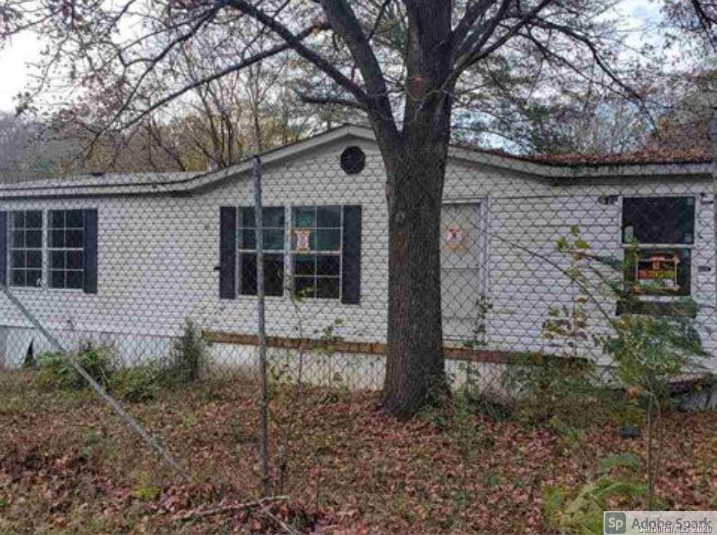 196 Wiseman Street - Photo 1