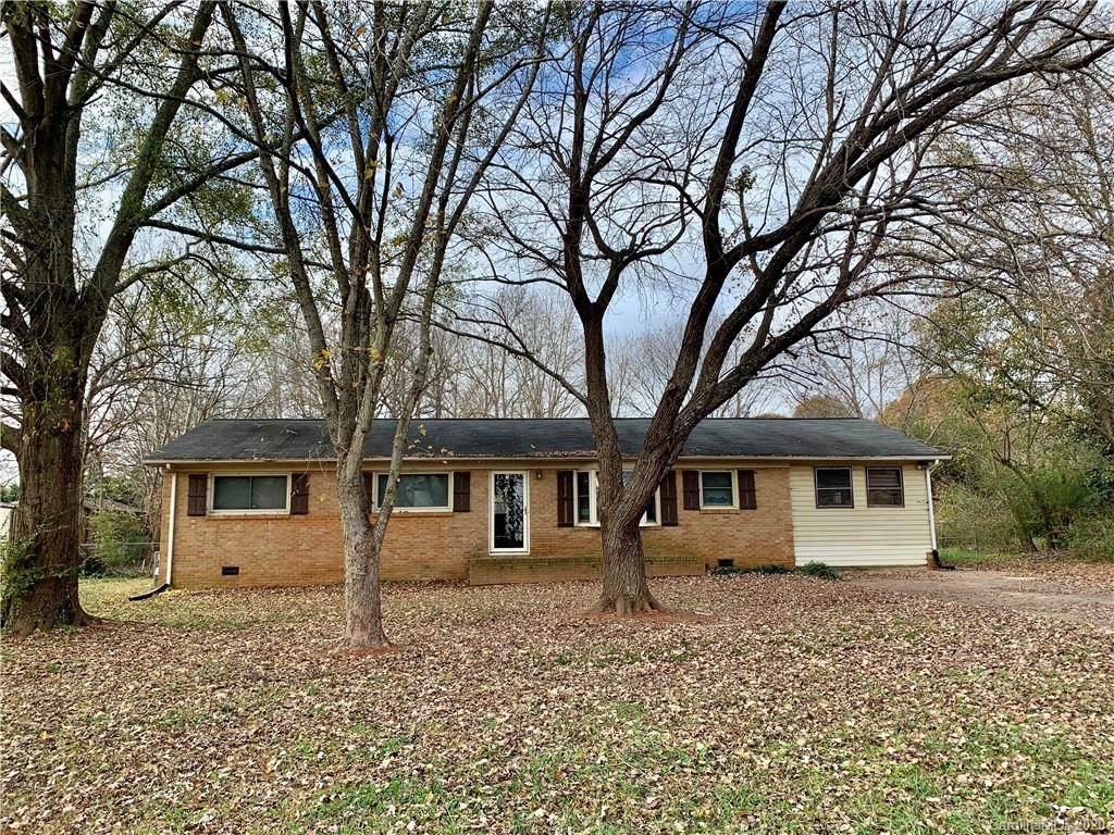 627 Honeywood Lane - Photo 1