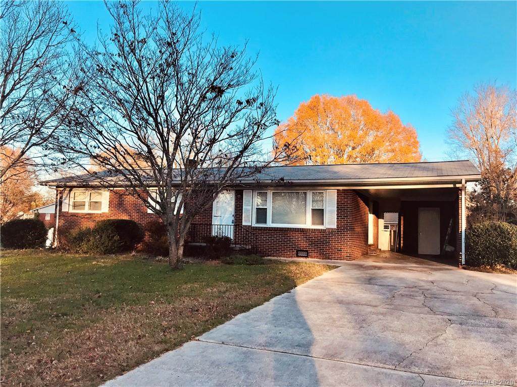 806 Pond Street - Photo 1