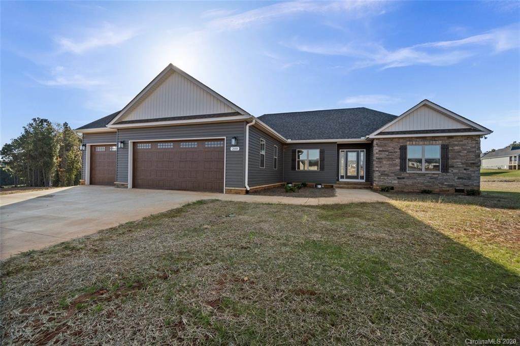 125 Greythorn Drive - Photo 1