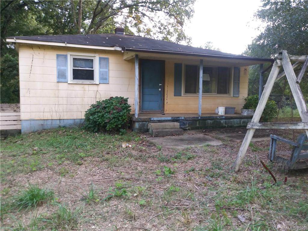 1345 Premier Road - Photo 1