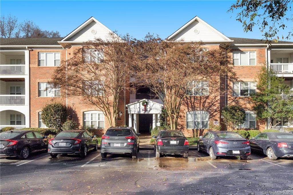 5601 Fairview Road - Photo 1