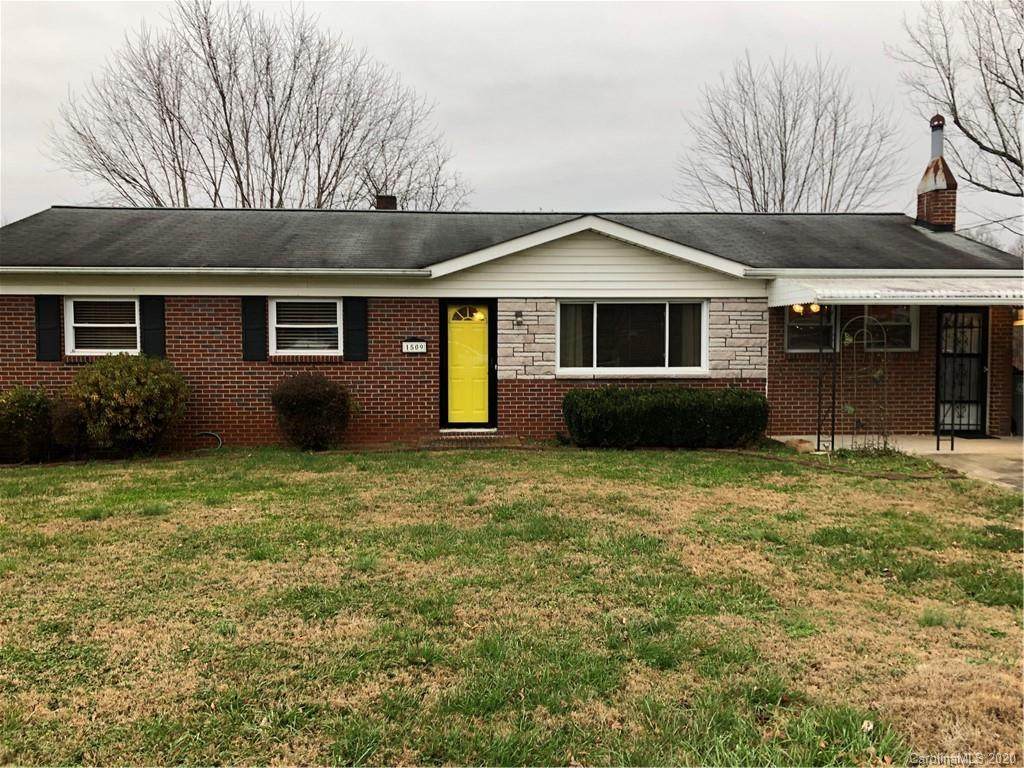 1509 Englewood Street - Photo 1