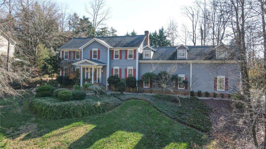 427 Spruce Place - Photo 1