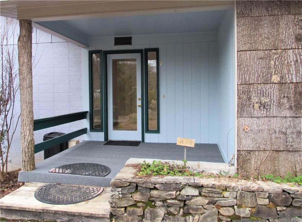 788 Eagles Nest Road - Photo 1