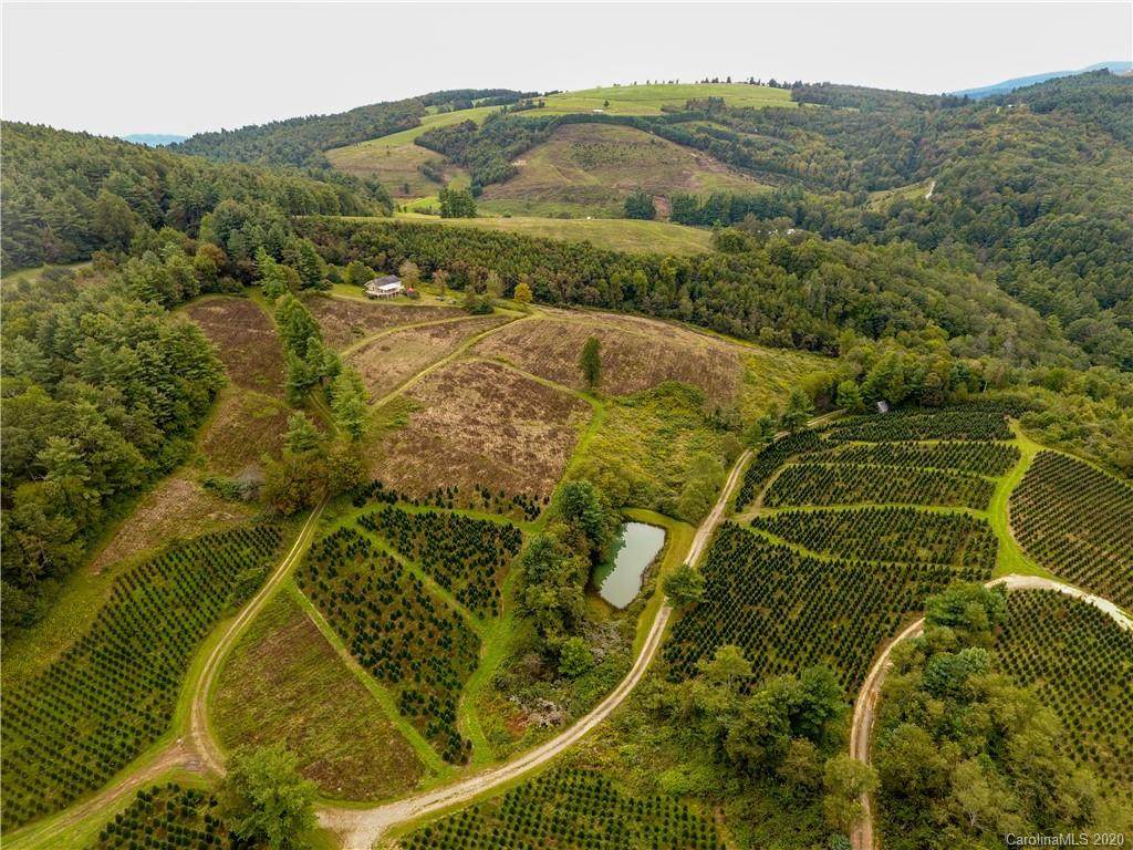 1073 Calloway Gap Road - Photo 1
