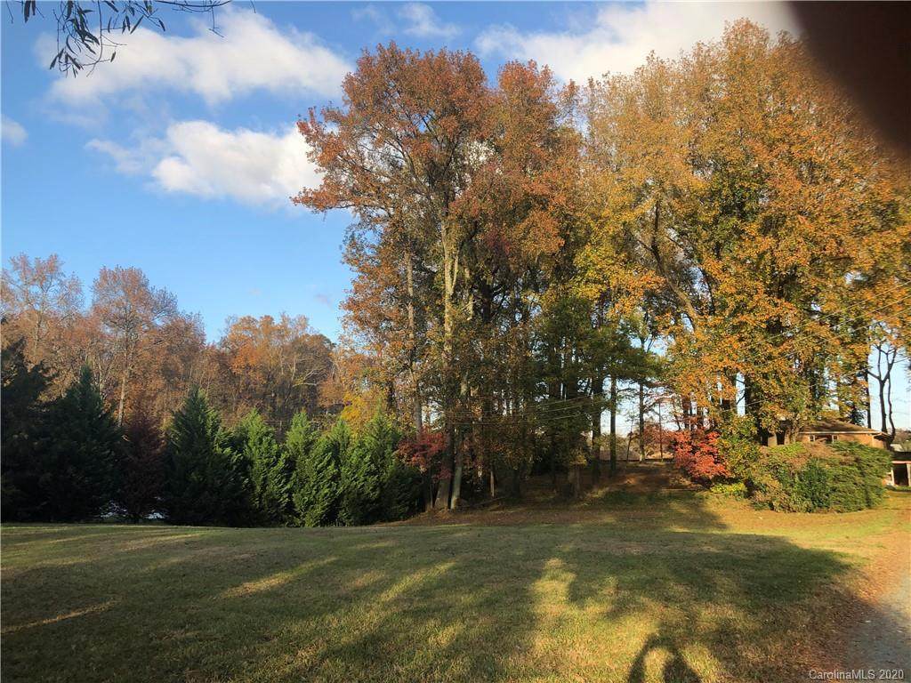 220 Lambeth Drive - Photo 1