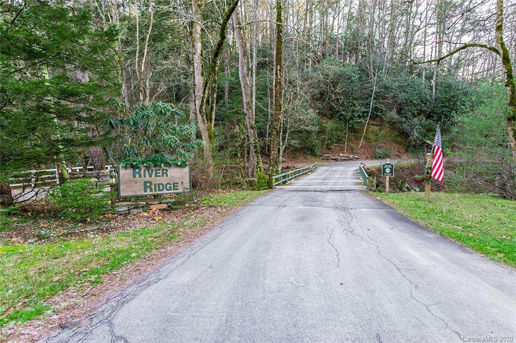 302 Rich Mountain Road - Photo 1