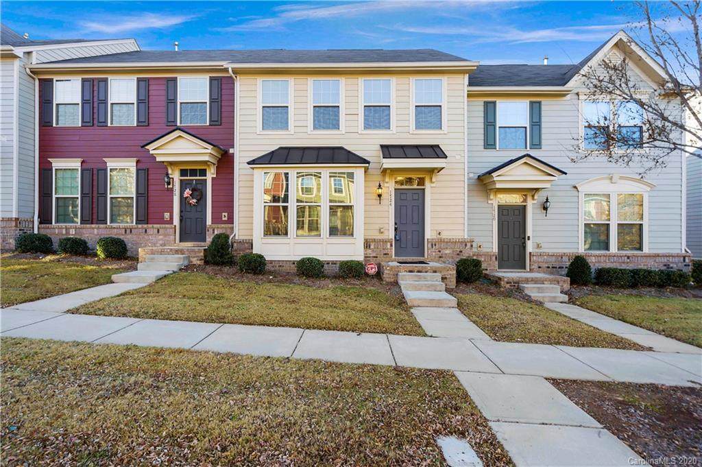 1724 Fleetwood Drive - Photo 1