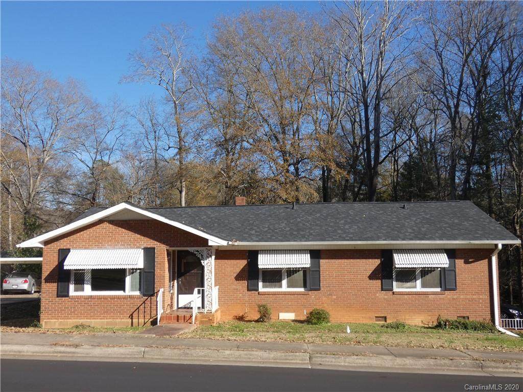 1104 Frederick Street - Photo 1