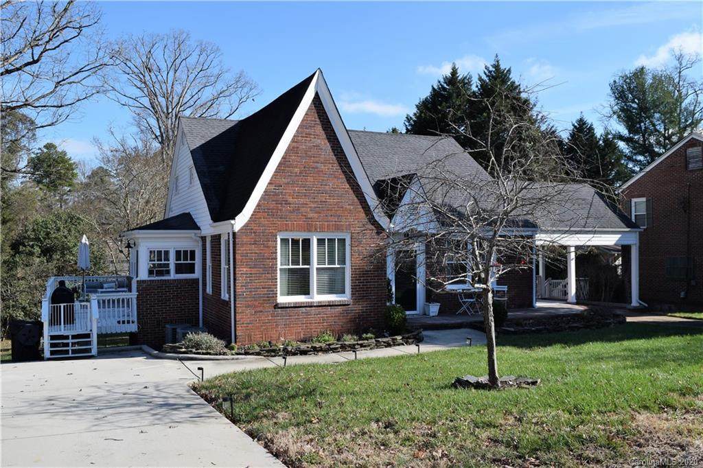 221 Stewart Avenue - Photo 1