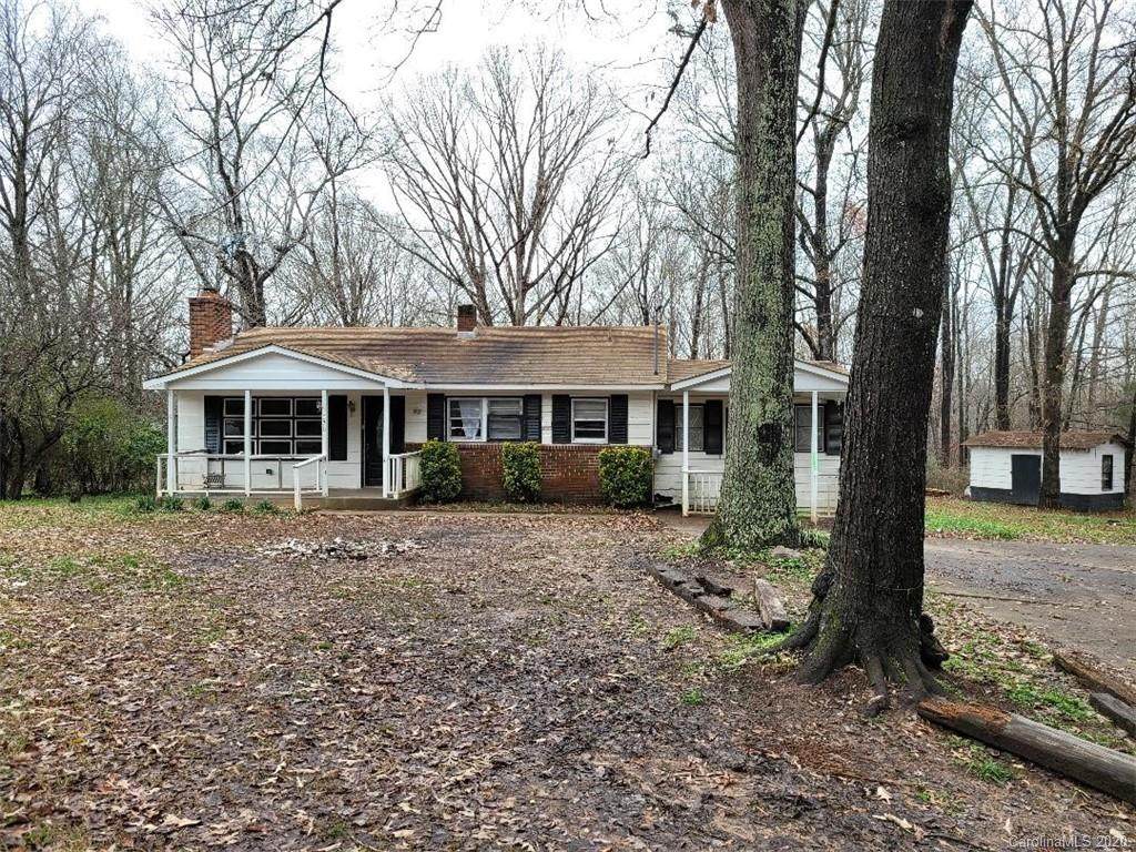 570 Hillside Drive - Photo 1